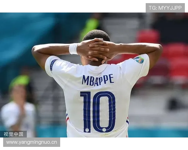 登贝莱是否体系球员:战术依赖与个体发挥的边界在哪里 登贝莱是否体系球员:战术依赖与个体发挥的边界在哪里